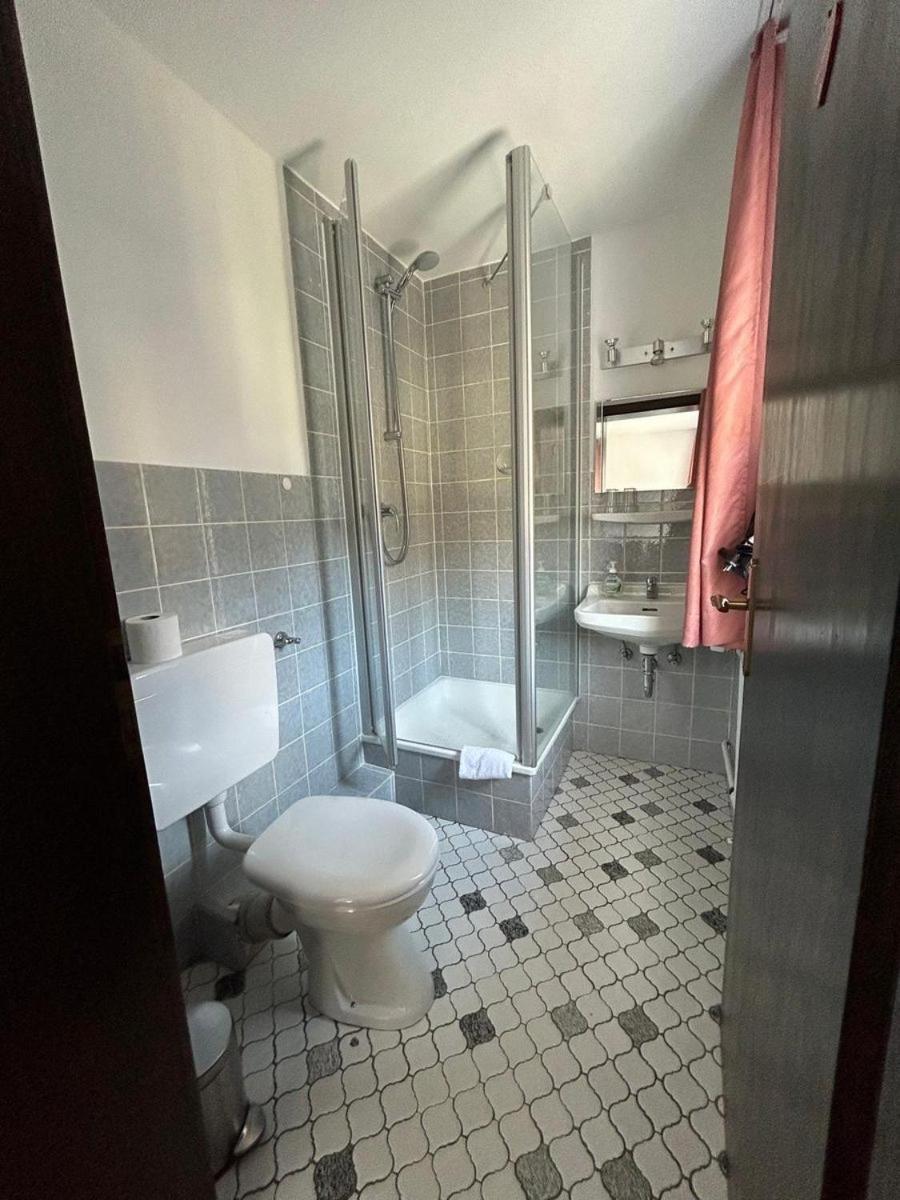 Garni Hotel Im Fachwerkhof سيمراث المظهر الخارجي الصورة