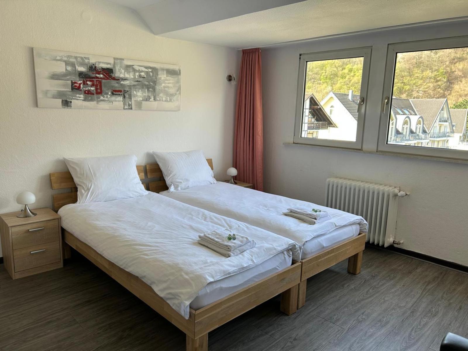 Garni Hotel Im Fachwerkhof سيمراث الغرفة الصورة